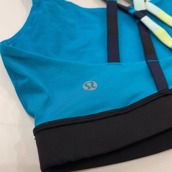 Lululemon Energy Bra Surge Black and Assorted stripe Surge - Picture 7 of 10